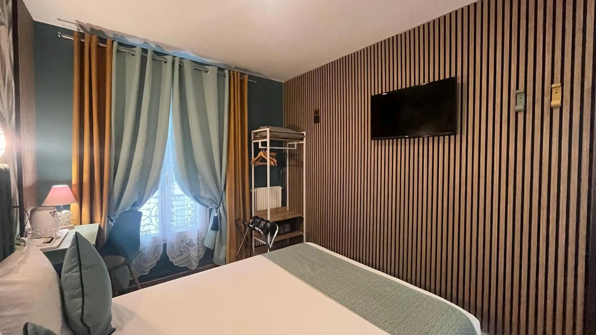 Hotel De Belfort Paris France