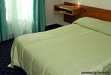 Hotel De Belfort Paris